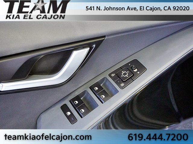 Certified 2025 Kia Niro EX FWD image 25