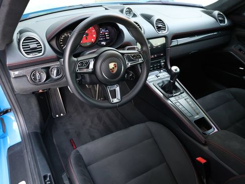 Used 2024 Porsche 718 Cayman GTS RWD image 21