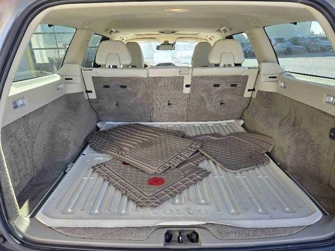 Used 2015 Volvo XC70 T5 Platinum image 11