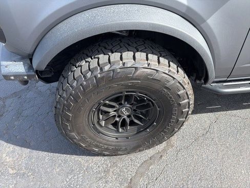 New 2025 Ford Bronco Badlands image 18