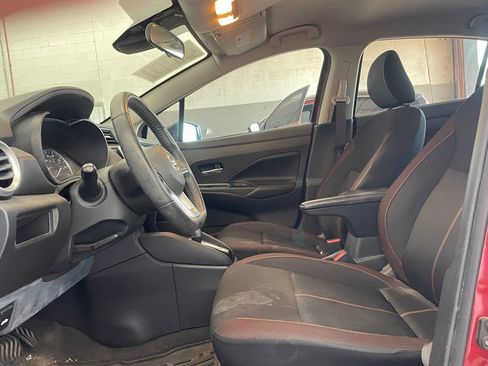 Certified 2022 Nissan Versa SR FWD image 10
