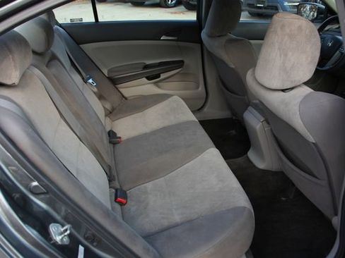 Used 2010 Honda Accord LX-P image 19