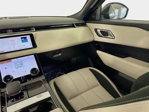 Certified 2022 Land Rover Range Rover Velar R-Dynamic S AWD/4WD image 26