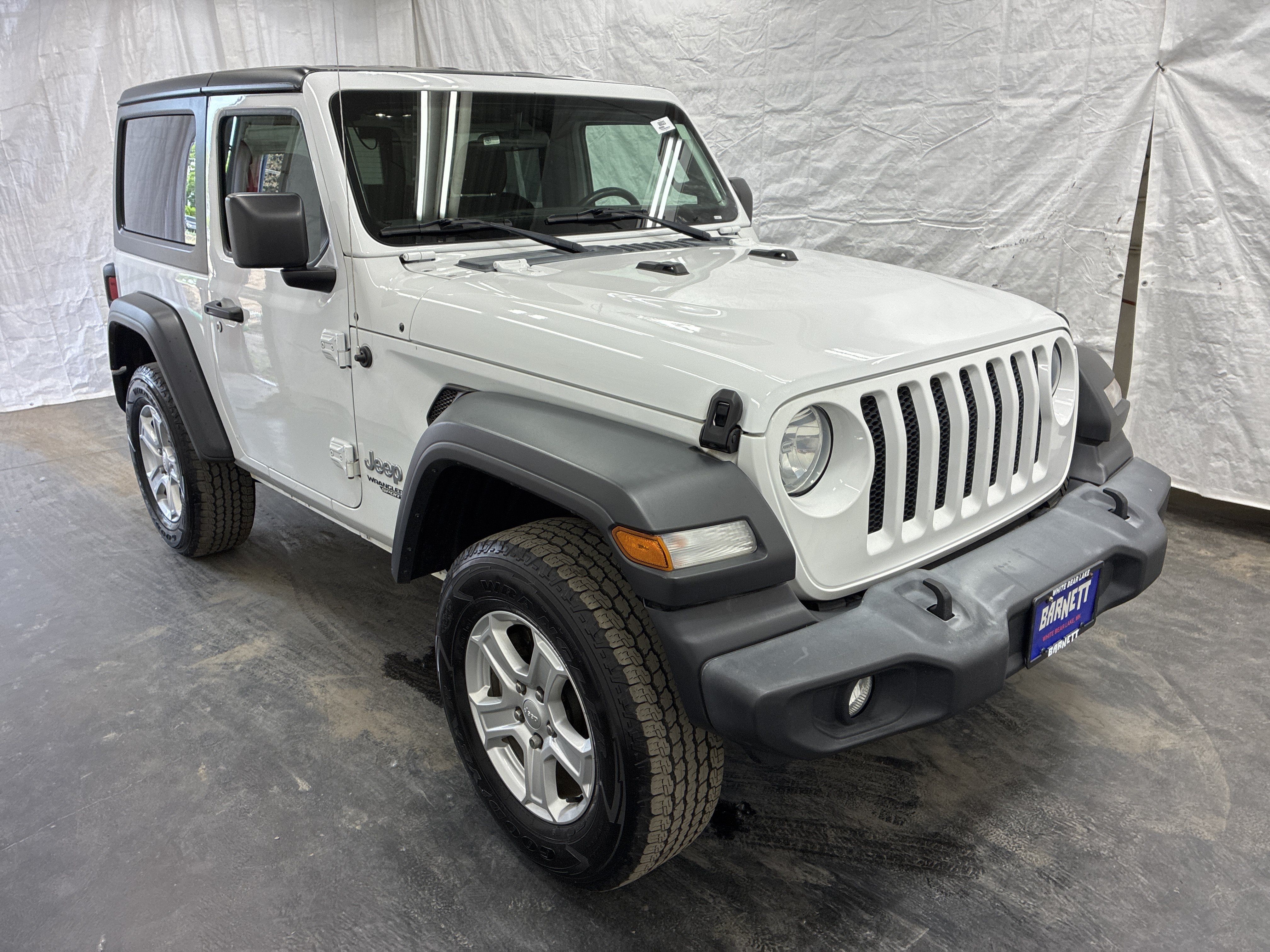 Used 2019 Jeep Wrangler Sport AWD/4WD image 3