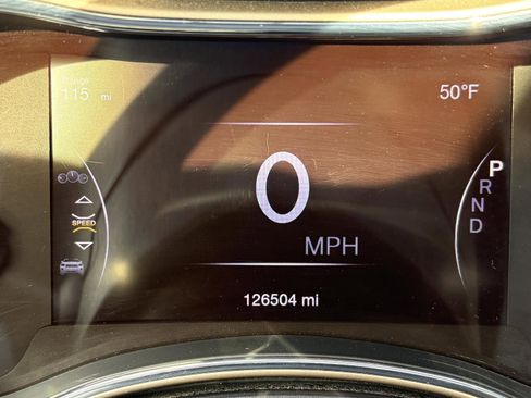 Used 2017 Jeep Grand Cherokee Overland image 12