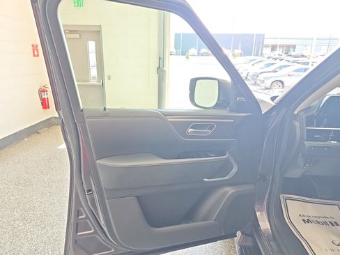 New 2026 INFINITI QX80 Luxe w/ Cargo Package image 31