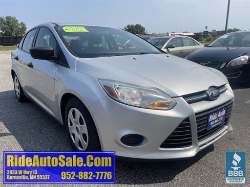 Used 2014 Ford Focus S FWD image 3