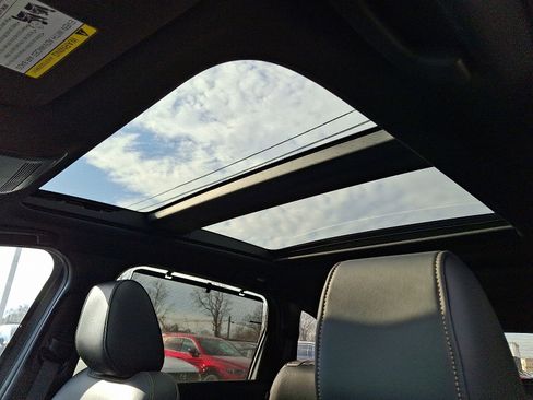 Certified 2024 MAZDA CX-90 Plug-In Hybrid w/ Premium Plus image 16