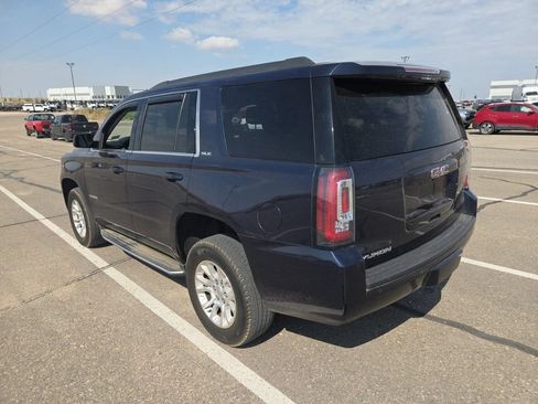 Used 2017 GMC Yukon SLE AWD/4WD image 2