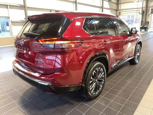 Used 2024 Nissan Rogue Platinum w/ Platinum Premium Package image 20