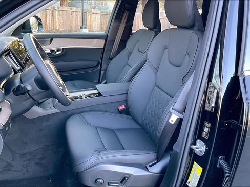 New 2026 Volvo XC90 B5 Plus w/ Protection Package image 11