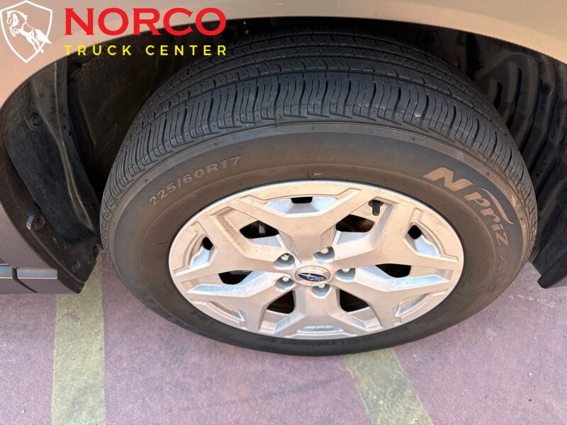 Used 2021 Subaru Forester AWD/4WD image 14