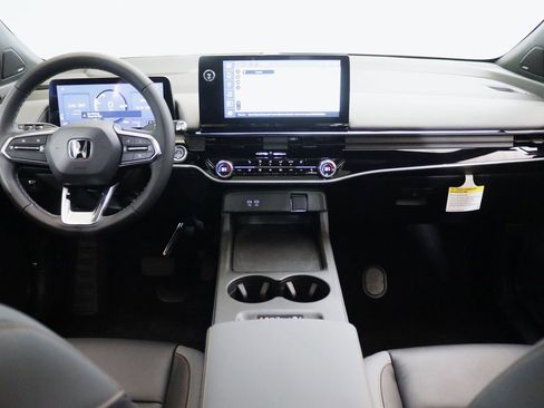 Used 2025 Honda Prologue Touring image 17