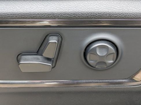 Used 2022 RAM 1500 Limited image 17