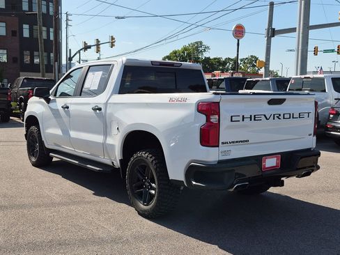 Used 2021 Chevrolet Silverado 1500 LT Trail Boss w/ Convenience Package II AWD/4WD image 6
