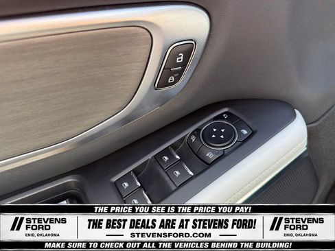 Used 2025 Ford Expedition Platinum w/ Driver's Package AWD/4WD image 25