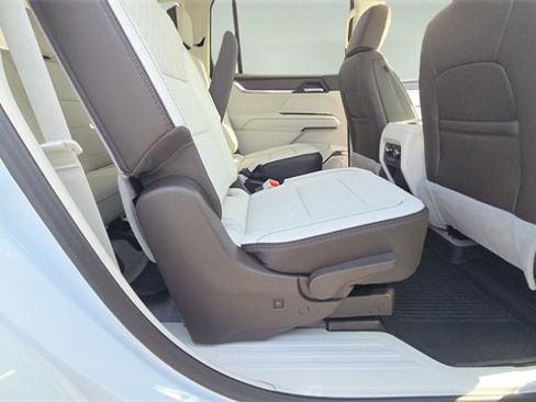 New 2026 GMC Acadia Denali image 14