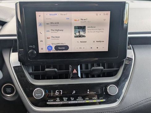 Used 2023 Toyota Corolla Cross LE image 12