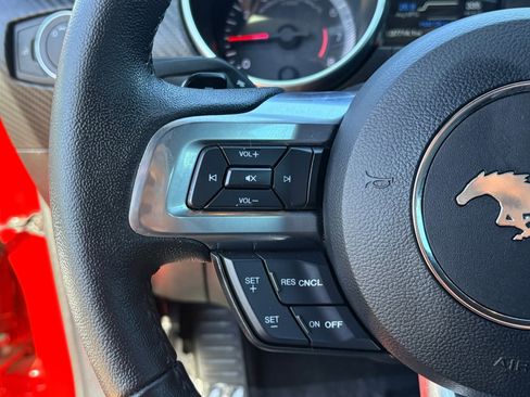 Used 2019 Ford Mustang Coupe image 22