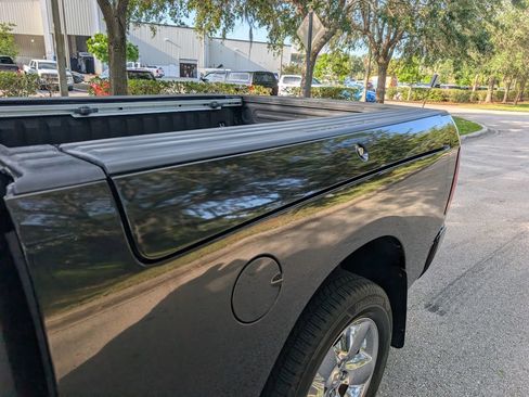 Used 2019 RAM 1500 Express w/ Express Value Package AWD/4WD image 11