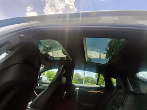 Used 2018 Porsche Panamera 4 AWD/4WD image 14