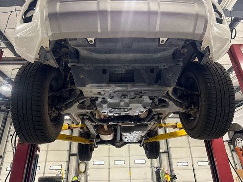 Used 2019 Toyota 4Runner TRD Off-Road AWD/4WD image 26