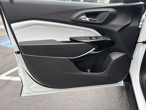 New 2026 Chevrolet Trax LT w/ Driver Confidence Package image 13