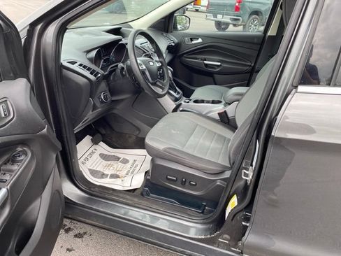 Used 2016 Ford Escape SE AWD/4WD image 4