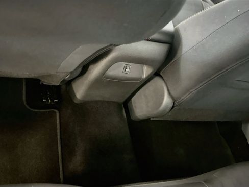 Used 2025 Nissan Sentra SR FWD image 27