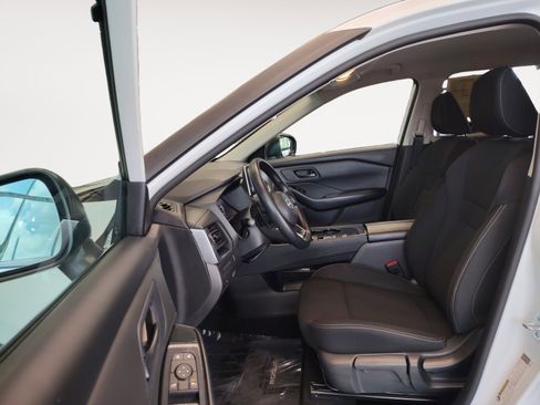 Certified 2024 Nissan Rogue S FWD image 24