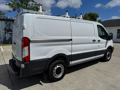 Used 2018 Ford Transit 250 130 Low Roof image 12