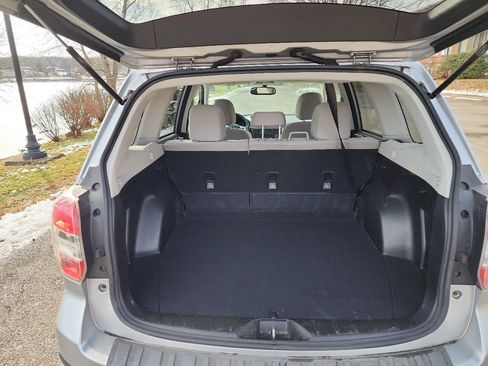 Used 2014 Subaru Forester 2.5i Premium w/ All-Weather Package image 11
