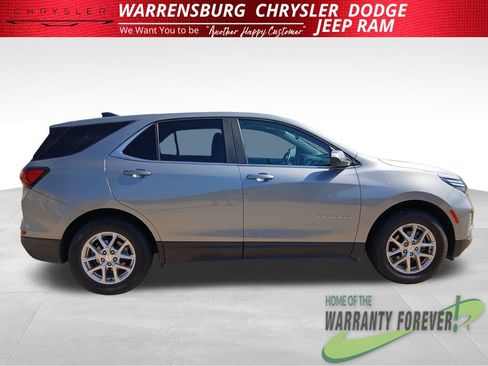 Used 2024 Chevrolet Equinox LT AWD/4WD image 3