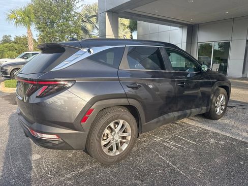 Used 2022 Hyundai Tucson SEL w/ Convenience + Premium Package FWD image 3