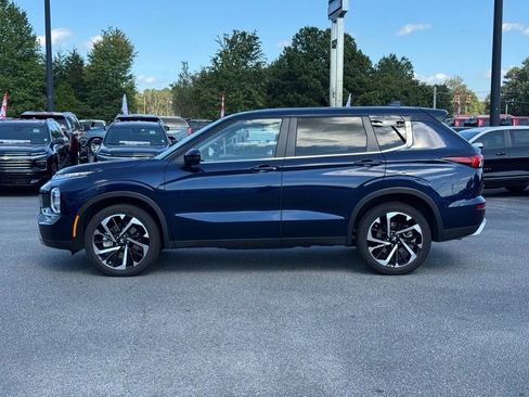 Used 2024 Mitsubishi Outlander SE image 6