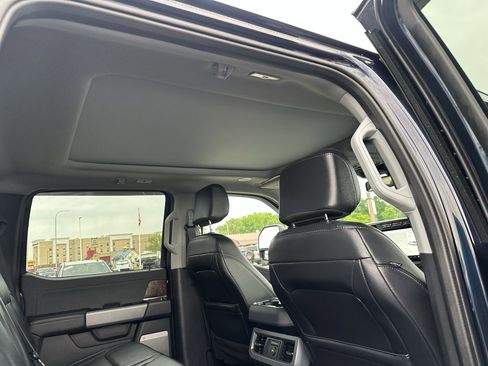 Used 2024 Ford F250 Lariat w/ Lariat Ultimate Package AWD/4WD image 12