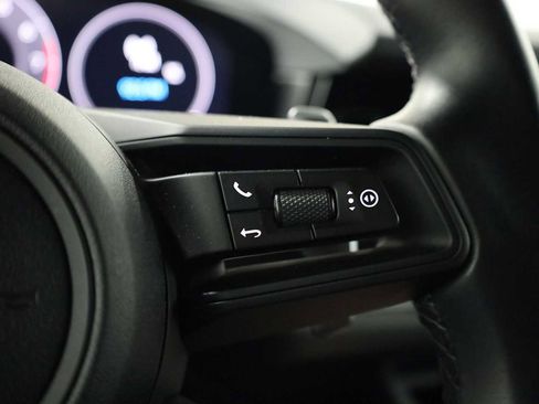 Certified 2024 Porsche Cayenne image 24