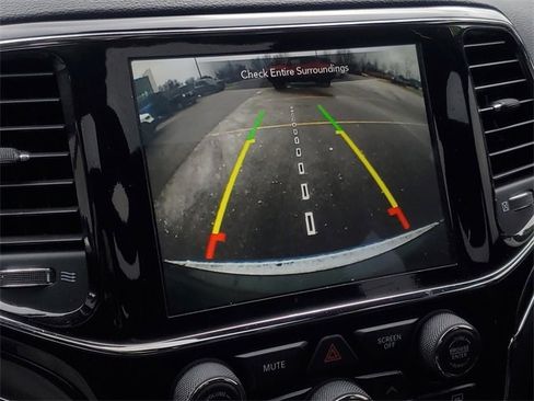 Used 2021 Jeep Grand Cherokee Trailhawk w/ Premium Lighting Group image 26