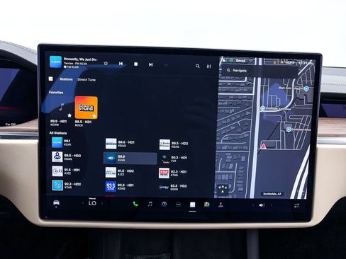 Used 2022 Tesla Model X AWD/4WD image 23