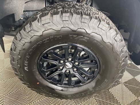 Used 2024 Ford F150 Raptor image 36