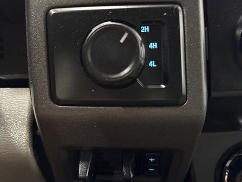 Used 2022 Ford F350 XL w/ STX Appearance Package AWD/4WD image 21