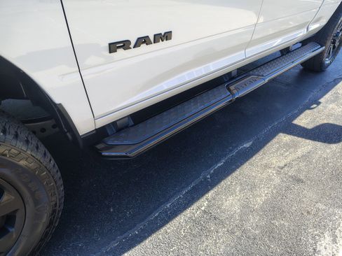 Certified 2025 RAM 2500 Big Horn AWD/4WD image 6