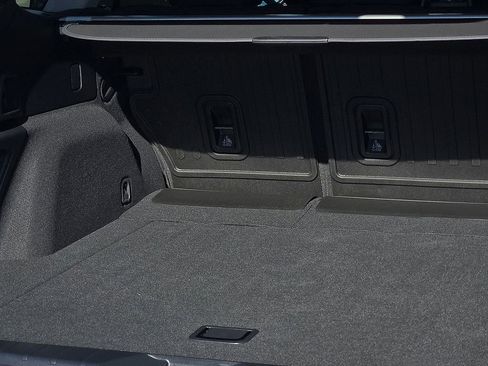 Certified 2025 Subaru Outback Premium image 9