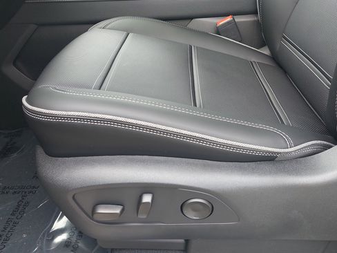 New 2025 GMC Sierra EV Denali image 29