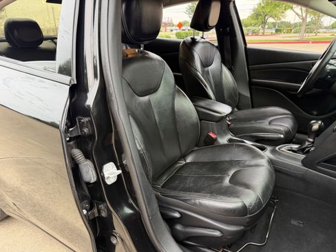 Used 2014 Dodge Dart Limited w/ Technology Group FWD image 10