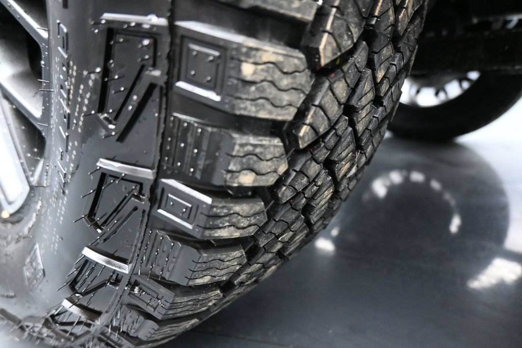 New 2027 Jeep Wrangler Unlimited Sahara AWD/4WD image 30