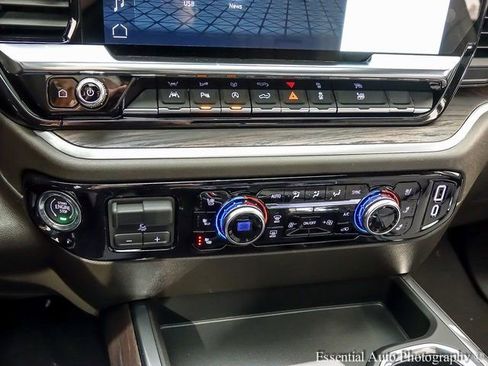 New 2026 GMC Sierra 1500 SLT w/ SLT Premium Package image 18