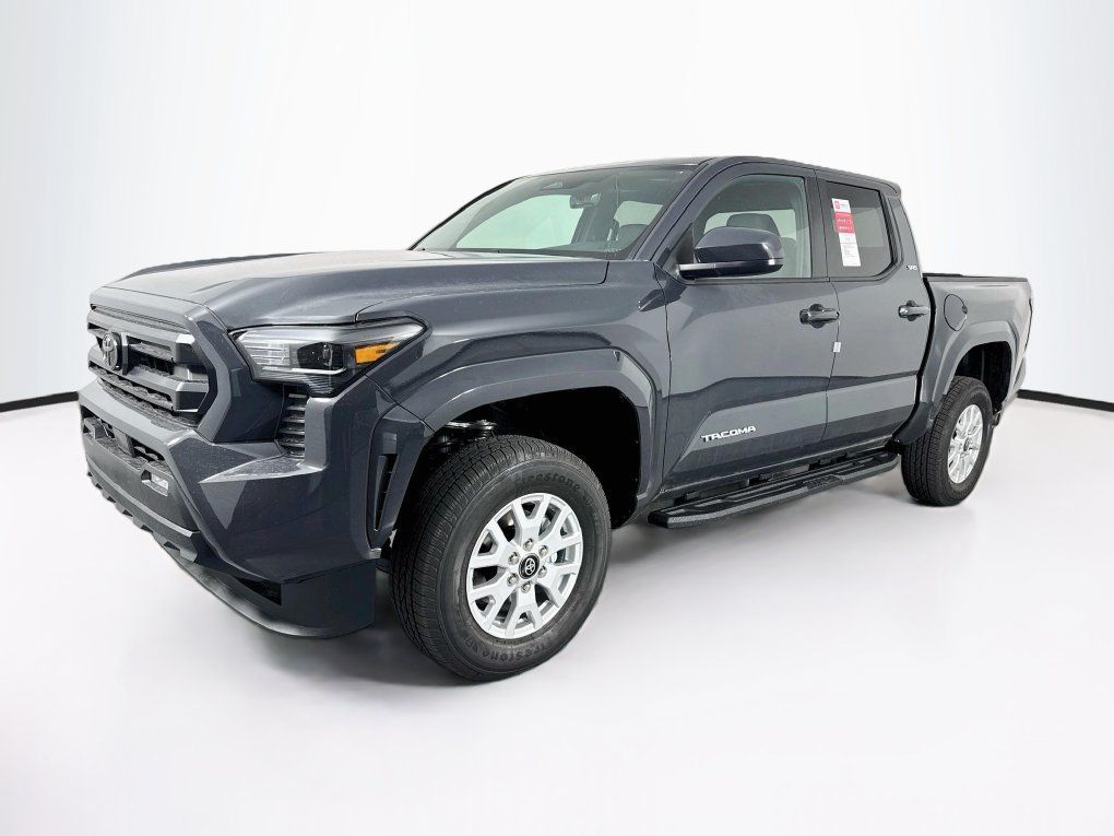 Used 2026 Toyota Tacoma SR5 AWD/4WD image 3