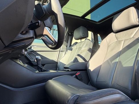 Used 2023 Audi Q3 2.0T Premium Plus image 9