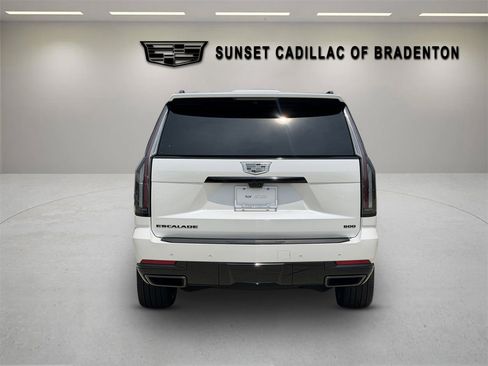 Certified 2025 Cadillac Escalade Sport Platinum w/ LPO, ONYX Package AWD/4WD image 4